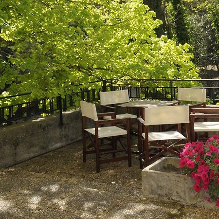 Hostellerie De L'Abbaye De Frigolet Graveson Exterior foto